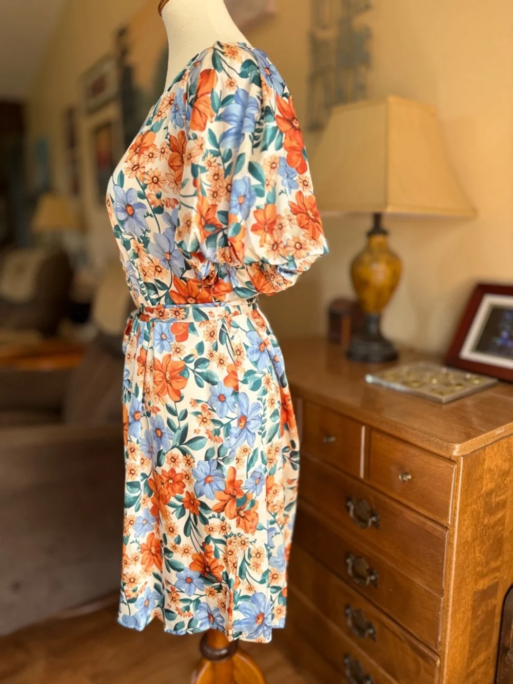 NWT Umgee Cream Floral Tie-Waist Mini Dress with Orange & Blue Blooms - Picture 4 of 9